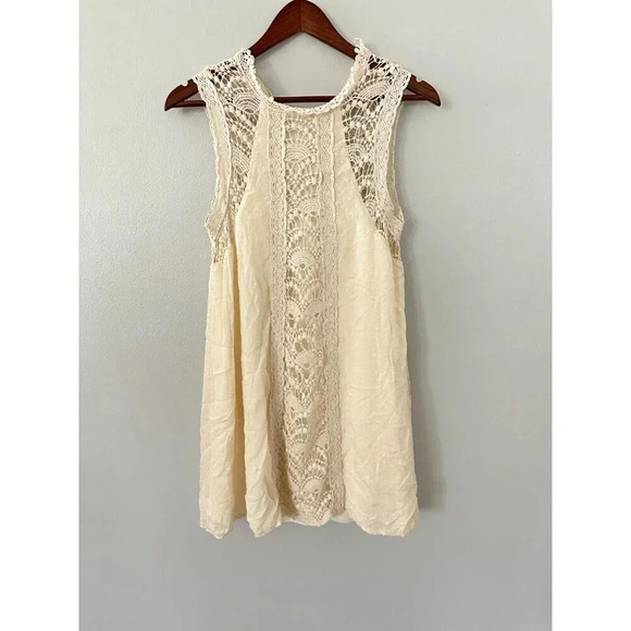 Womens Entro Cream Crochet Sleeveless Shift Dress Size Small - Picture 1 of 3
